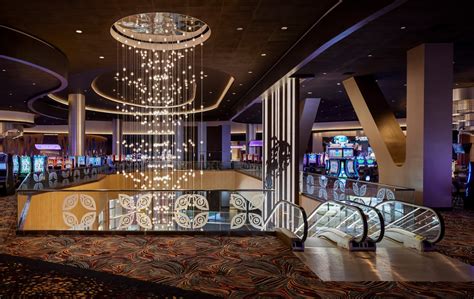 Emerald queen casino - EQC Tacoma offers a new hotel tower with stunning views of Mount Rainier and Puget Sound, just steps away from the casino floor. Enjoy world-class dining, gaming thrills, …